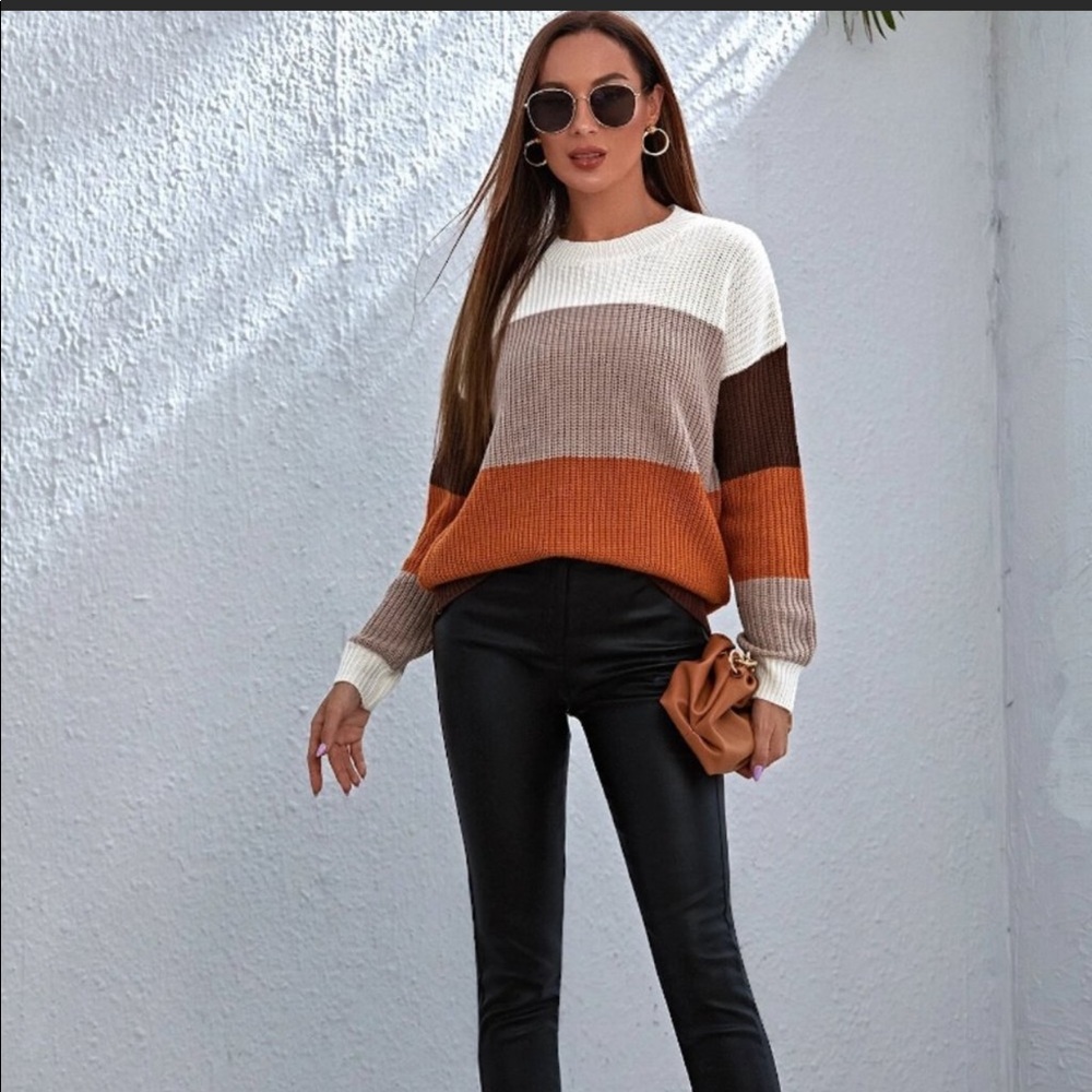 Colorblock Sweater - Picture 2 of 5